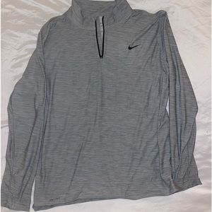 Nike dry fit, longsleeve, gray top